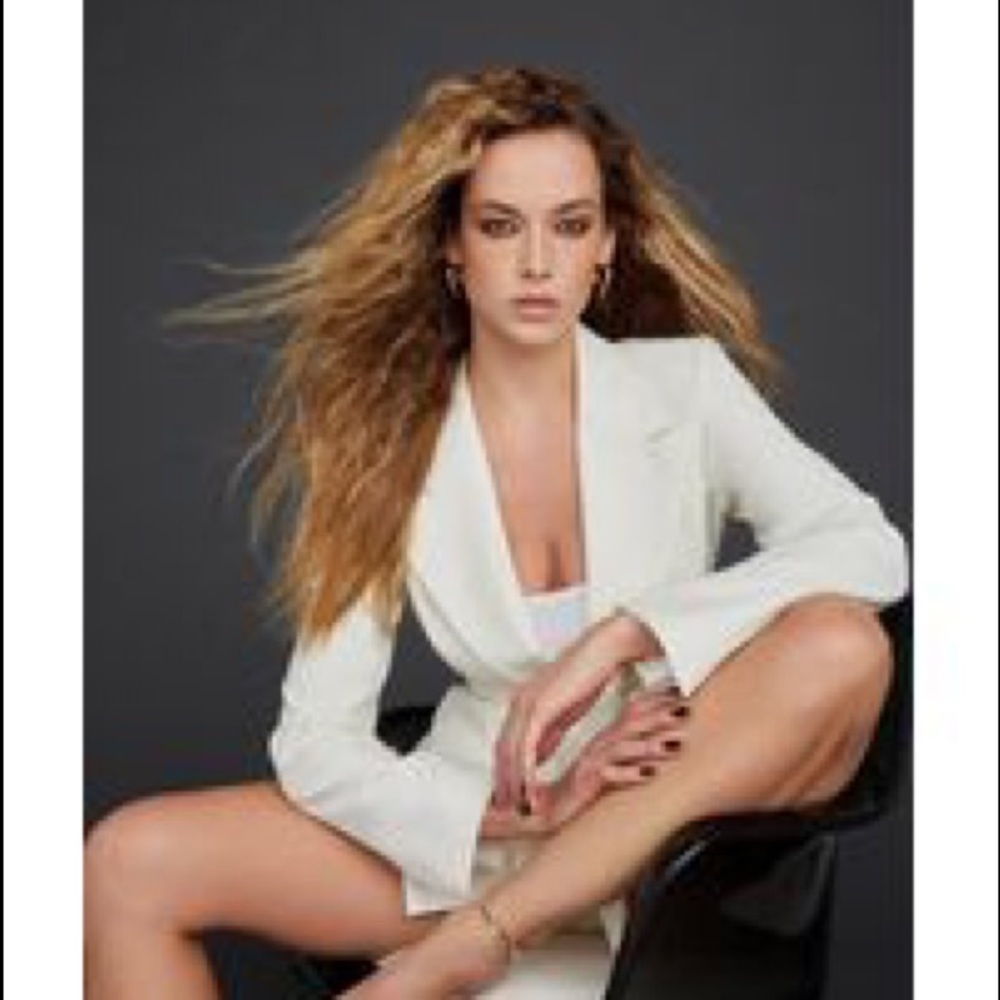 Good American White Blazer with Belted Waist - Picture 4 of 6